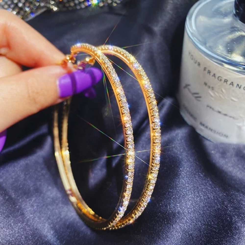 ⭐️ Gold Plated Rhinestone Big Hoop Earrings - Picture 1 of 4